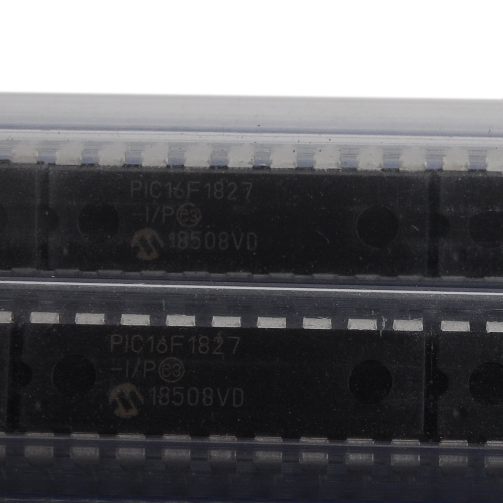 Microchip PIC16F628A-I/P – Microcontrôleur 8-Bit 20 MHz, 16 I/O, FLASH 3.5KB, PDIP-18 – Idéal Projets Embarqués
