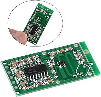Vue du capteur RCWL-0516 avec composants montés pour détection radar précise