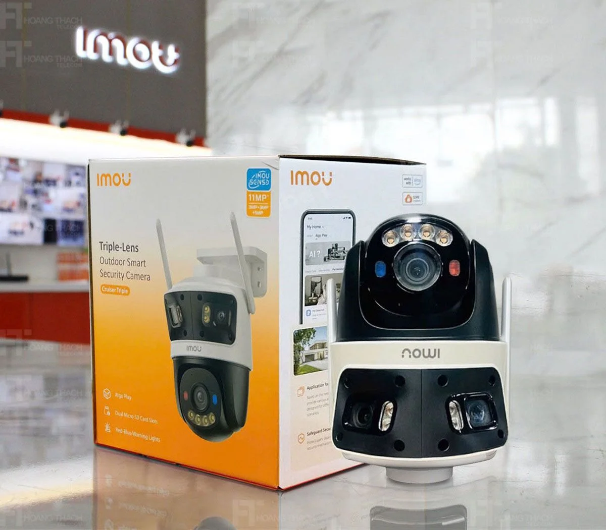 Caméra intelligente Imou Cruiser Triple installée en extérieur pour une protection à 360 degrés.